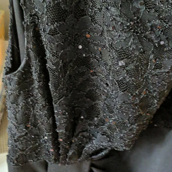 Dress - Picture 3 of 8